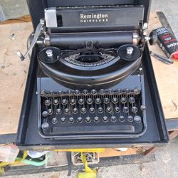 vintage Remington Noiseless Model 7