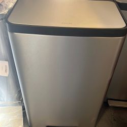 KOHLER 47L STEP TRASH BIN
