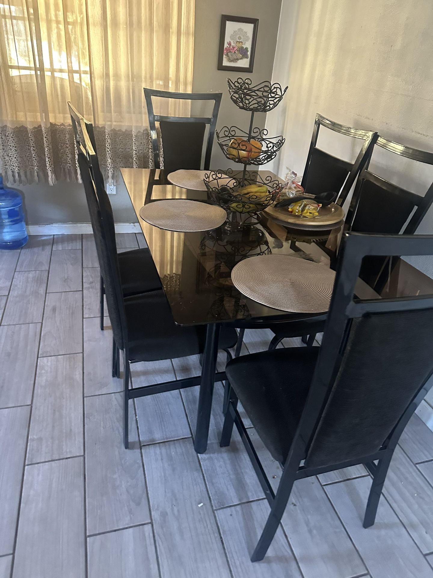 Kitchen Table/Comedor