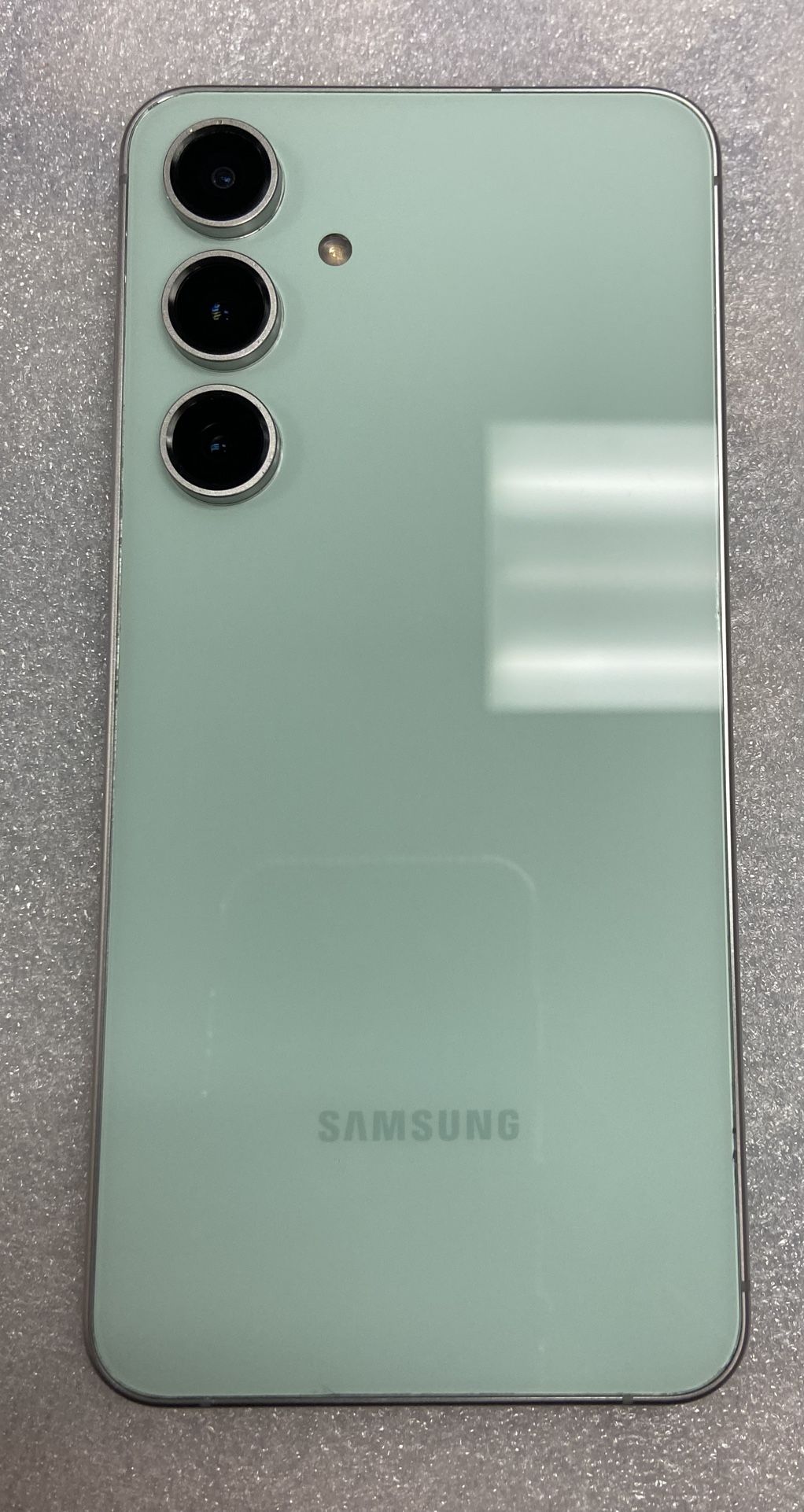 Unlocked Samsung S24 FE 256GB- Potranco Rd 