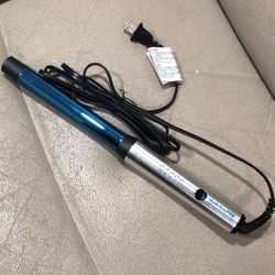 New Babyliss PRO  NANO TITANIUM Curling Wand Blue ( Never Used No Box)
