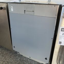 New Thermador Emerald Panel Ready Dishwasher 