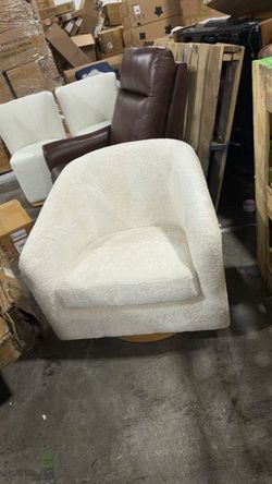 ❤️🔥 Swivel Accent Chair, Wood Frame, Fully Assembled, Cream $ 249