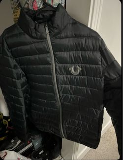 New true religion puffer size size small in men runs big