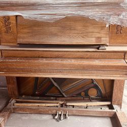 Antique Piano