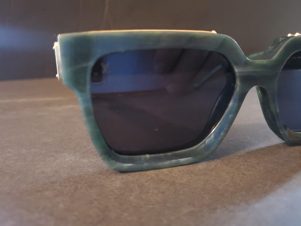 LOUIS VUITTON Acetate 1.1 Millionaires Z1167W Sunglasses Green Marble  408649