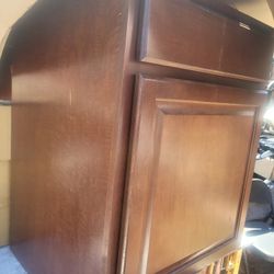 Kitchen cabinet