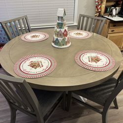 Round Dining Table with 4 Chairs - Excellent Condition