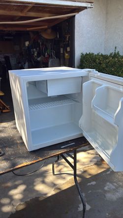 LITTLE REFRIGERATOR