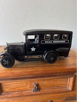 JIM BEAM'S PADDY WAGON Good Condition  Police Car Decanter NO BOX