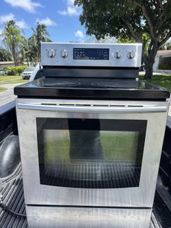 Stove Samsung . Price Including Delivery 