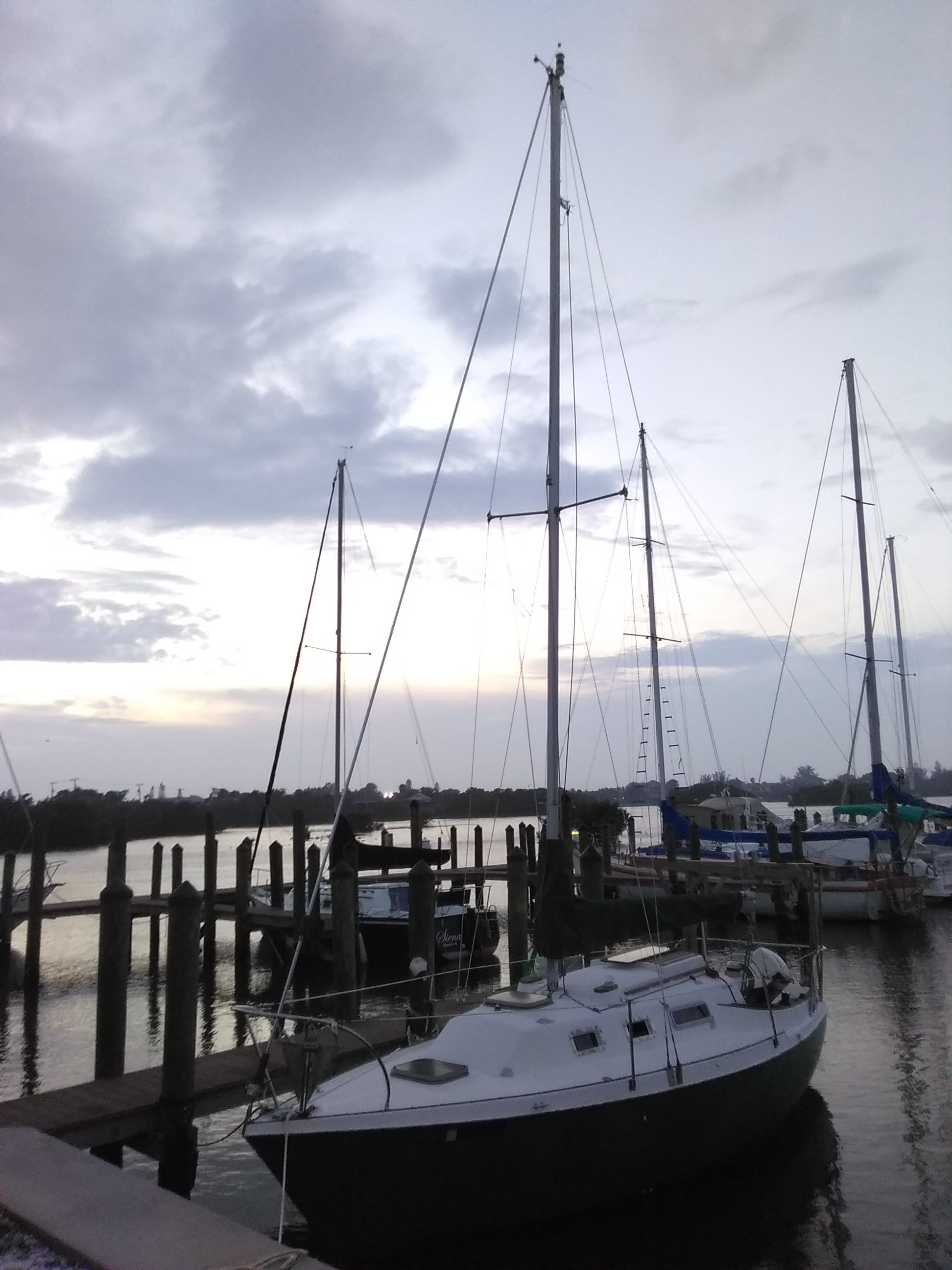 1978 Seafarer 26 Sailboat by McCurdy and Rhodes