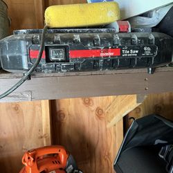 Tile saw like new