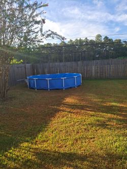Pool, Ladder And Cleaning Net ,Hose