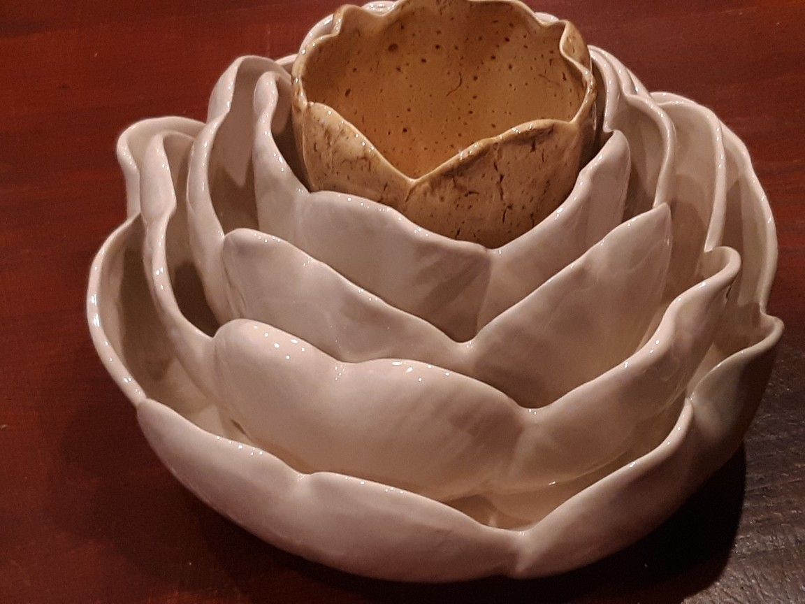 Retired Lotus flower nesting bowls by Biltmore inspirations