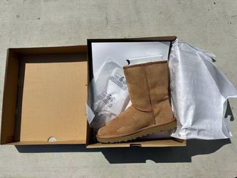 UGG WOMEN'S Classic Short II Boots