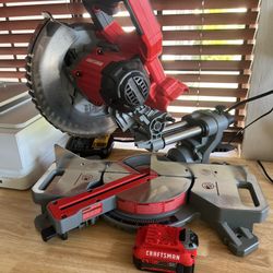 CRAFTSMAN V20 Cordless Miter Saw