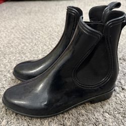 Rain Shoes Size 6