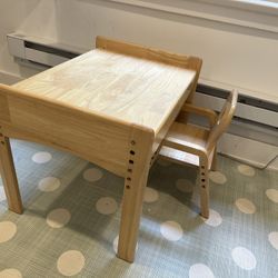 Mesasilla Primary Adjustable Table Set