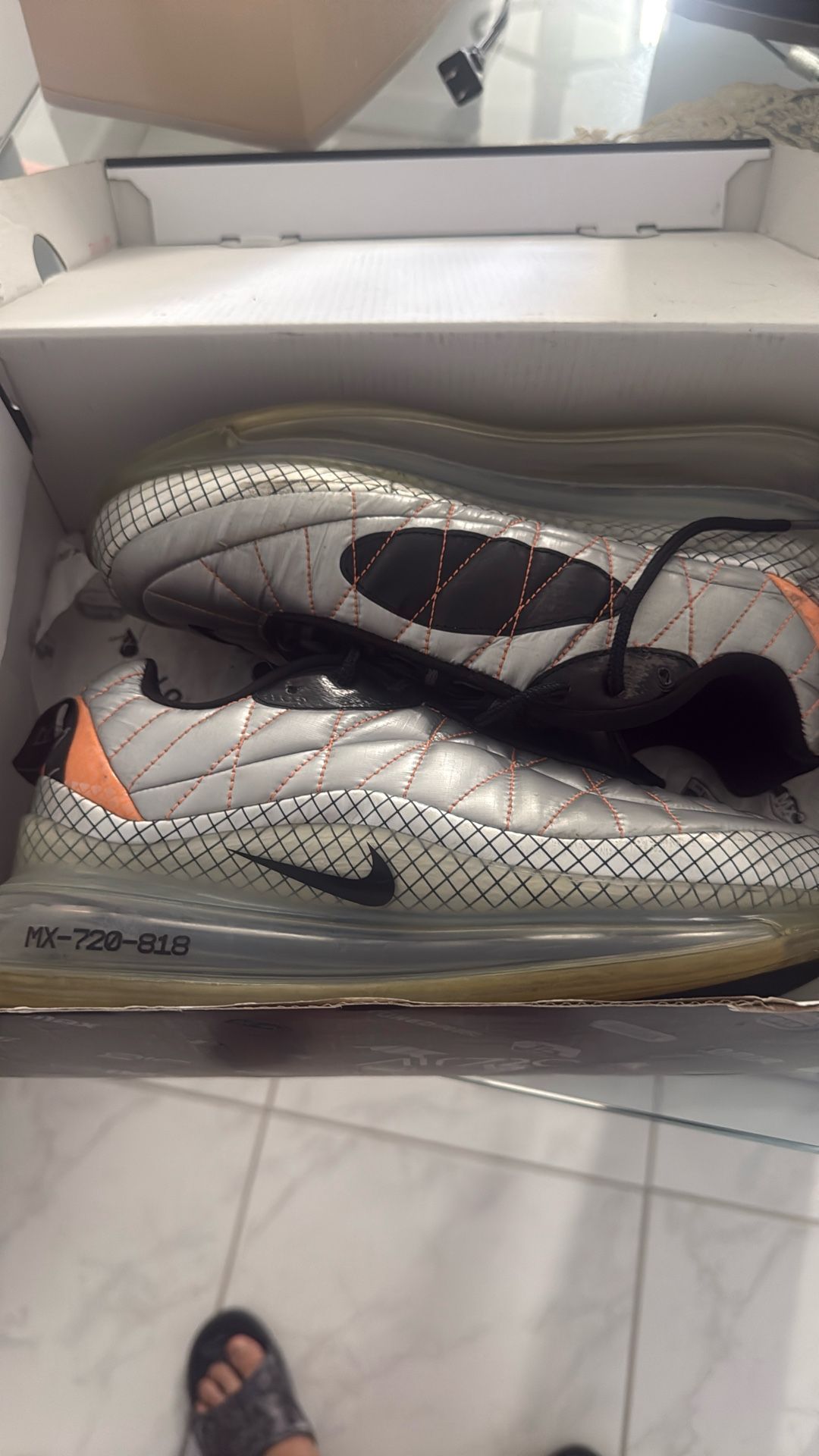 Nike Mx 720-818