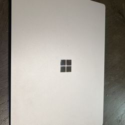 Microsoft Surface Laptop 1953 15"