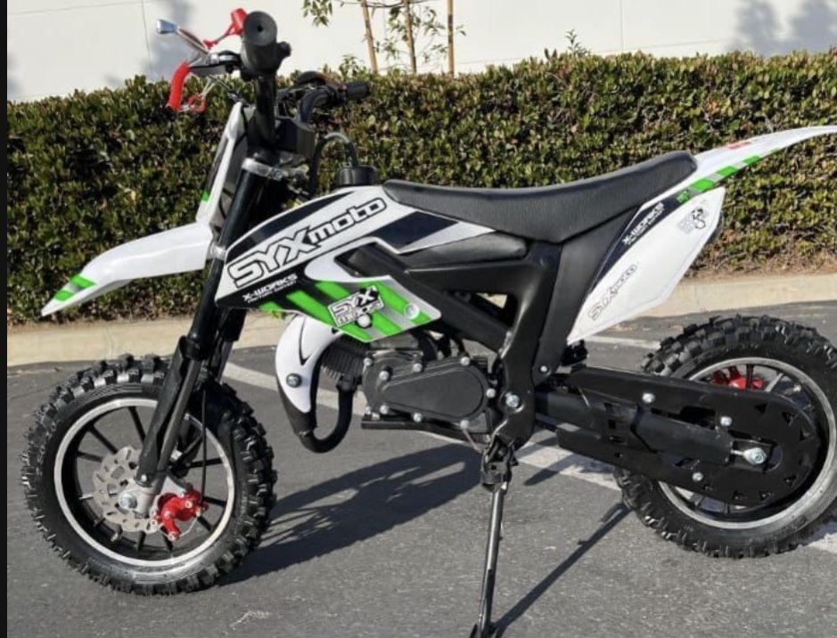 MotoTec Demon 50cc 2-Stroke Kids Gas Dirt Bike White