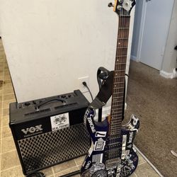 Silvertone Electric Guitar And Box Valvetronix
