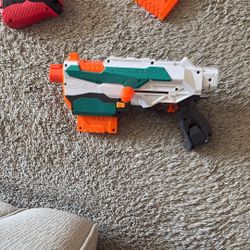 Nerf Gun