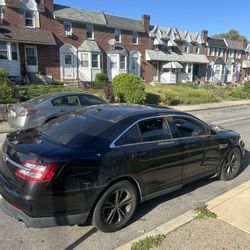 2013 Ford Taurus