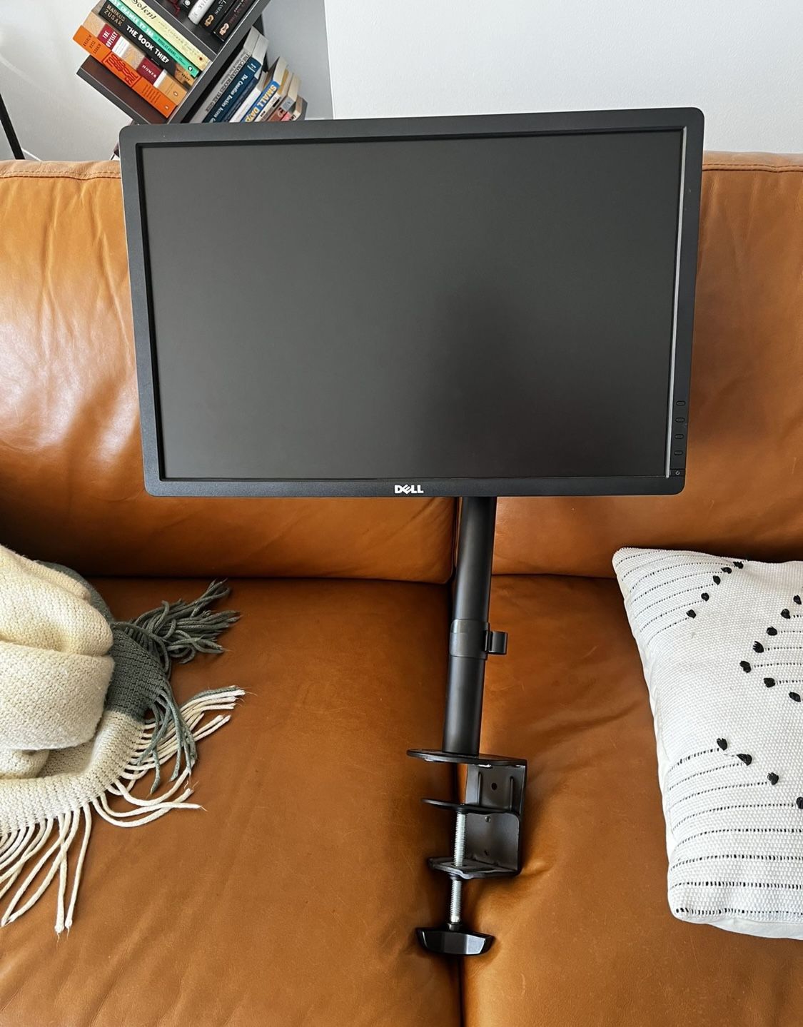 Dell 22” LCD Monitor With Desk Mount