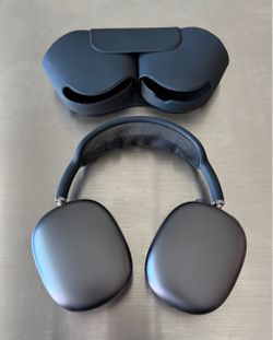 Apple AirPods Max Headphones with Case