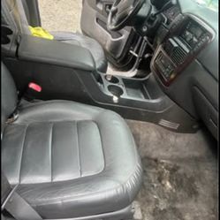 2005 Ford Explorer