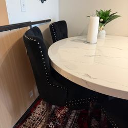 Dinner table with chairs 500$