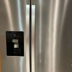 Whirlpool Refrigerator (WRS325SDHZ)