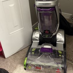 Bissell Pet Deep Cleaning Vacuum 