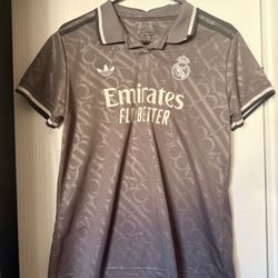 Jerseys Real Madrid, and CLT 