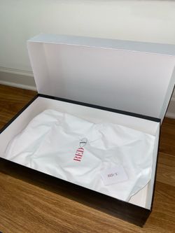 red valentino empty boot box