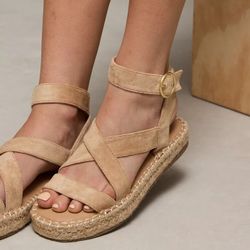 AE Strappy Espadrille Sandal SIZE 8