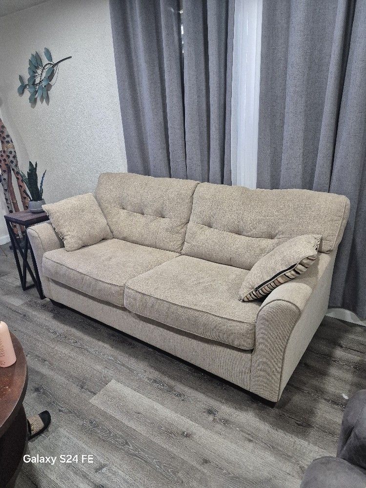 Set Sofa 2 PC.Brow Ligh Still In Good
