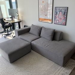 Selling Floyd Sofa