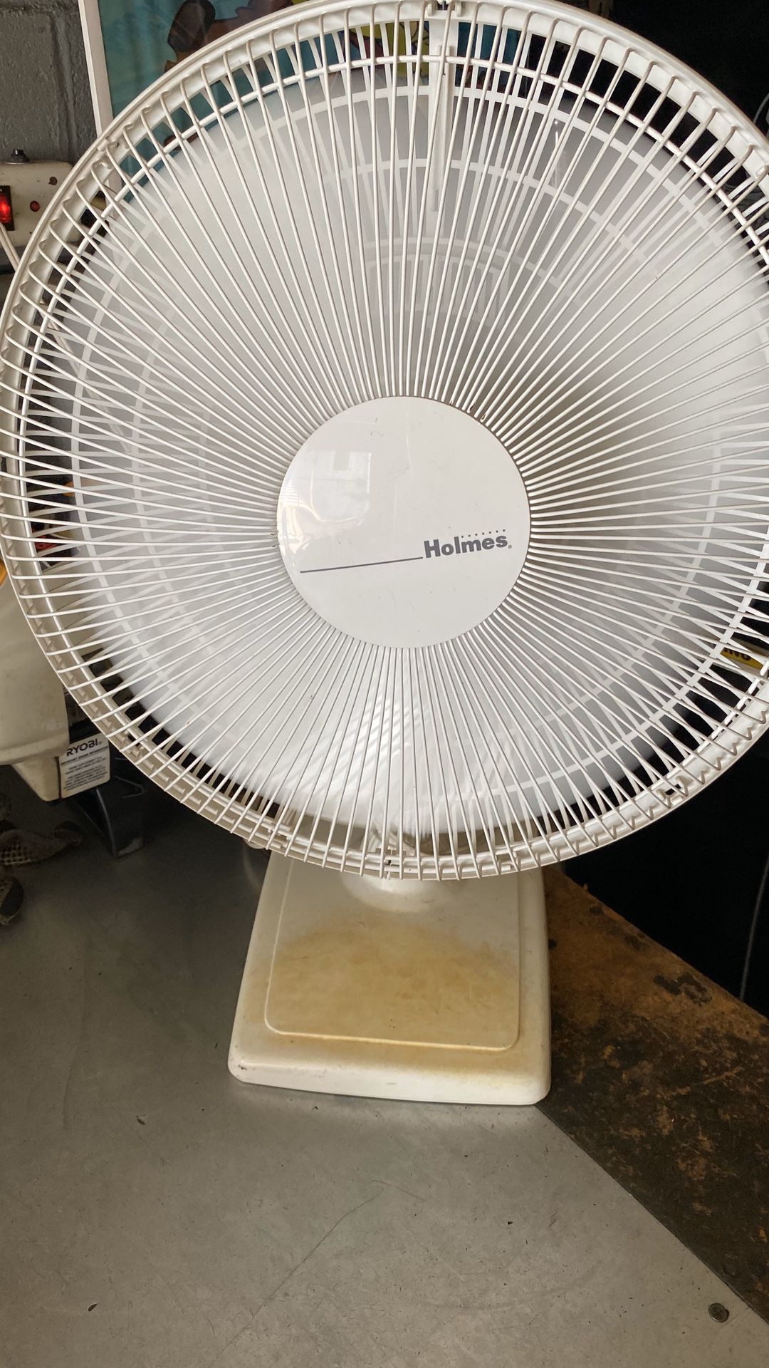 Nice large desktop fan