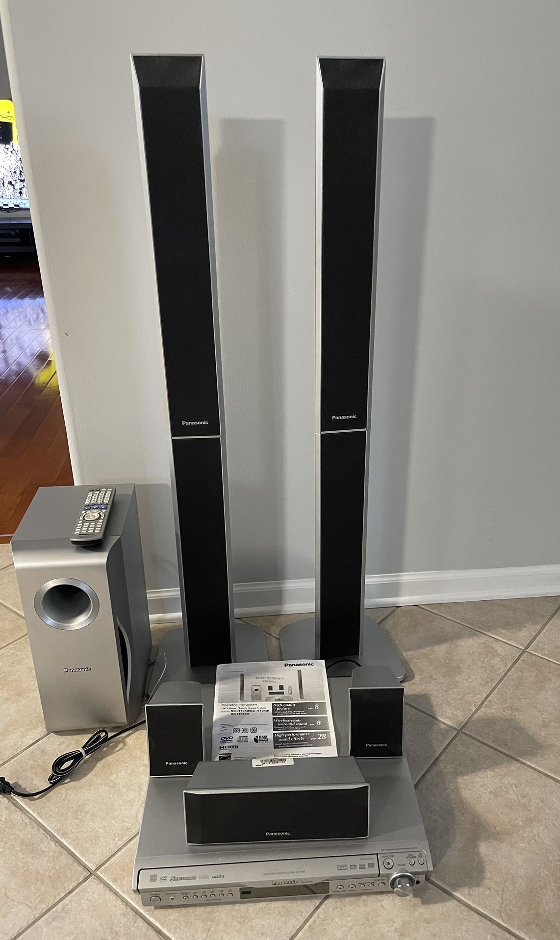Panasonic SC-HT740 Home Theater System