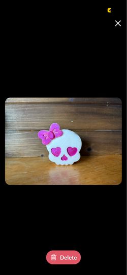 Skull with Bow Wax Melt 💀🎀