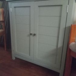 Single Shelf 2 Door Cabinet 
