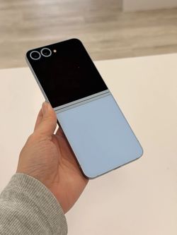 Galaxy Z Flip 6 6.7" (Unlocked) 256GB Fair Blue