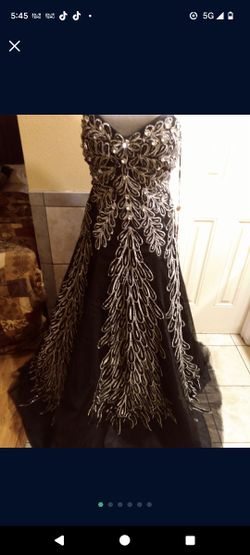 BEAUTIFUL DRESS