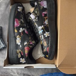 Nike Women’s Shoes 