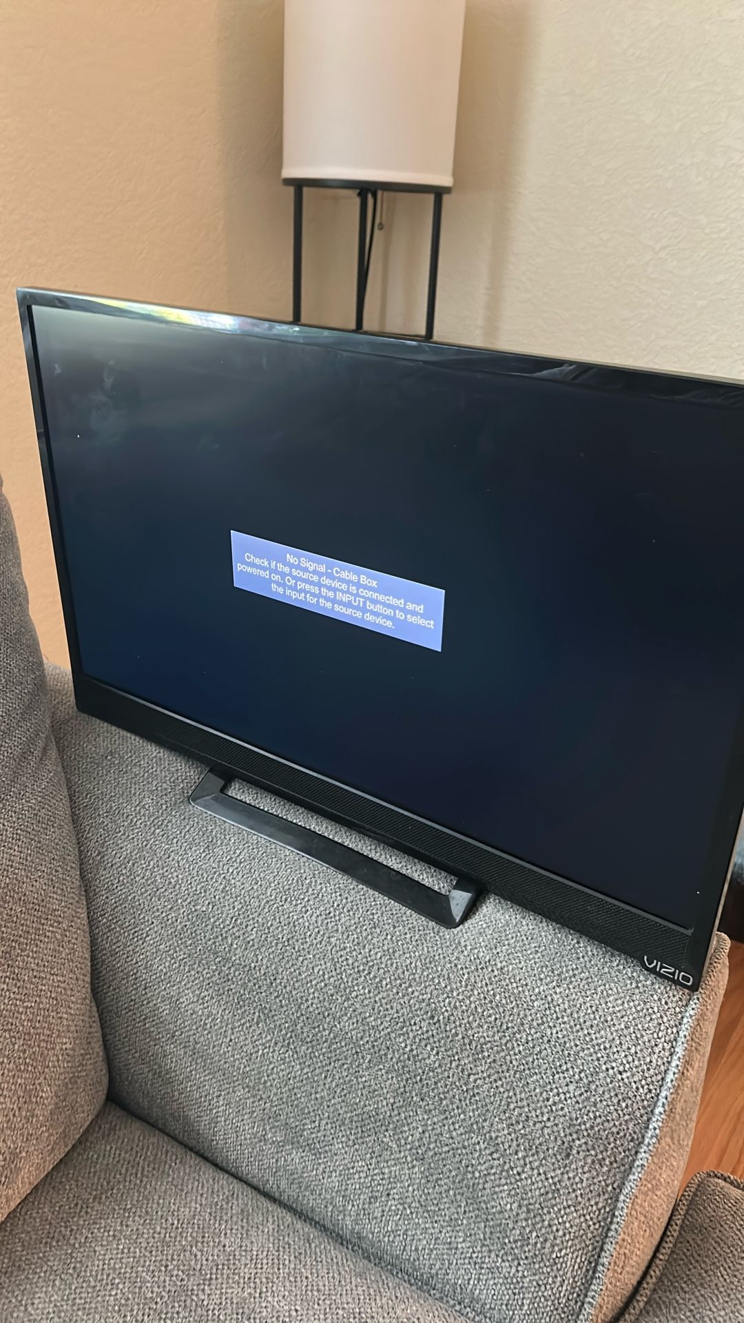 Clean Vizio Monitor 28in