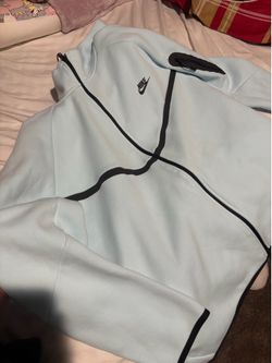 Nike tech