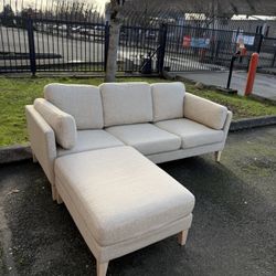 Beige Sectional Couch-FREE DELIVERY 🚚 